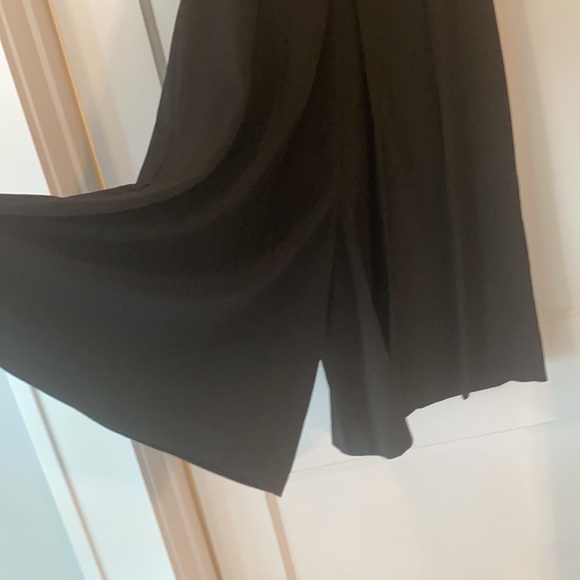 Small Adelyn Rae black romper - Picture 4 of 4